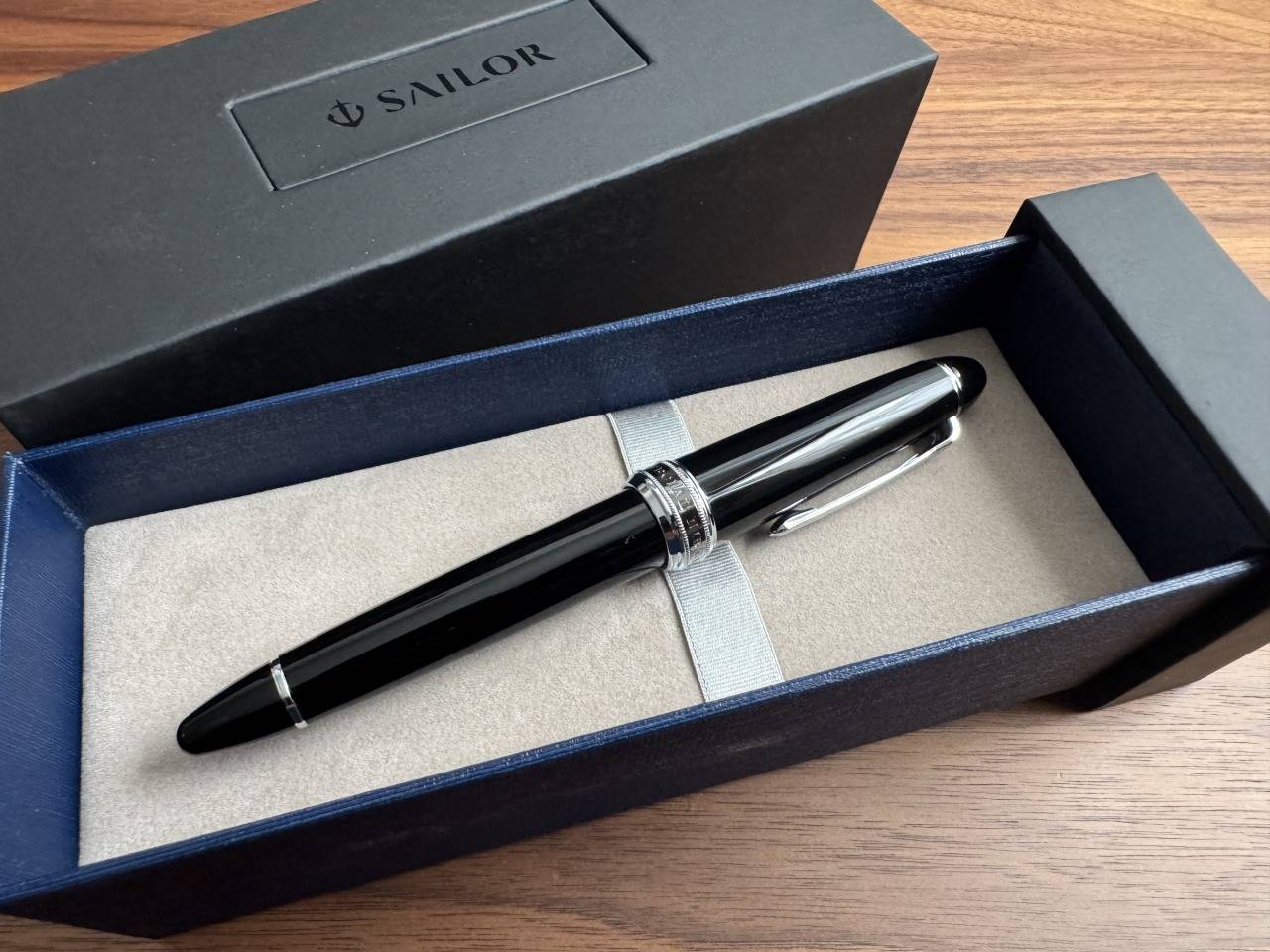 【保証書あり】セーラー万年筆 長刀研ぎ 字幅:NMF(中細) シルバートリム セーラー万年筆 特殊ペン先 万年筆 長刀研ぎ シルバートリム 中